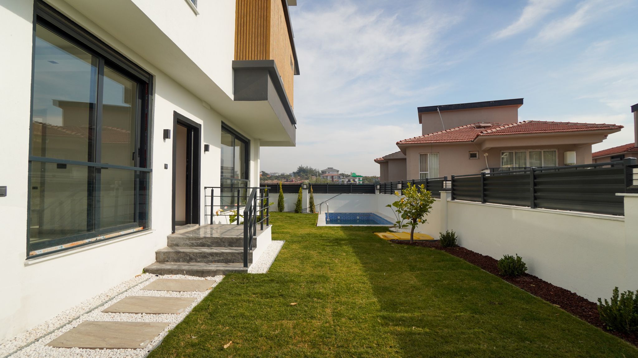 WhatsApp Image 2024-11-14 at 18.29.38